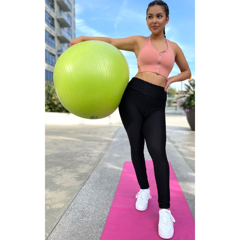 Power moves: Textured Leggings in Black
