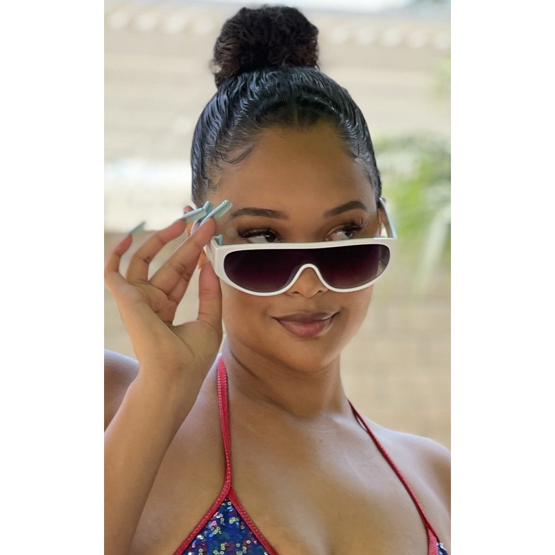 Nya: Flat Top Retro Sunglasses