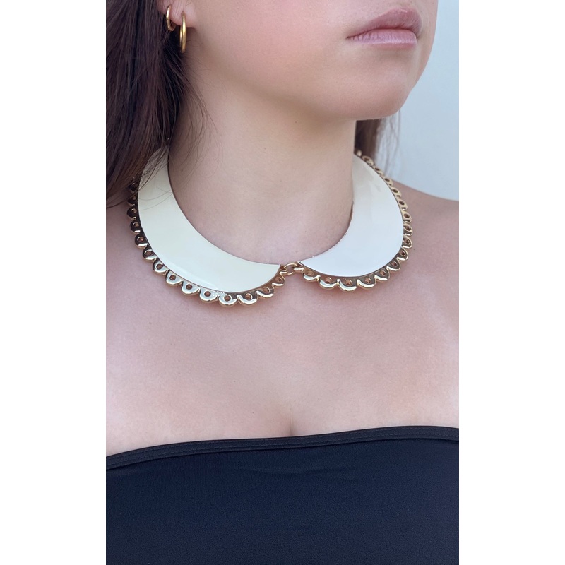 NECKLACE: White Collar Necklace with Gold Detail