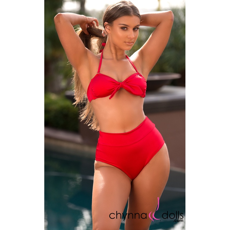 Malibu: High Waisted Shorts Bikini in Solid Red