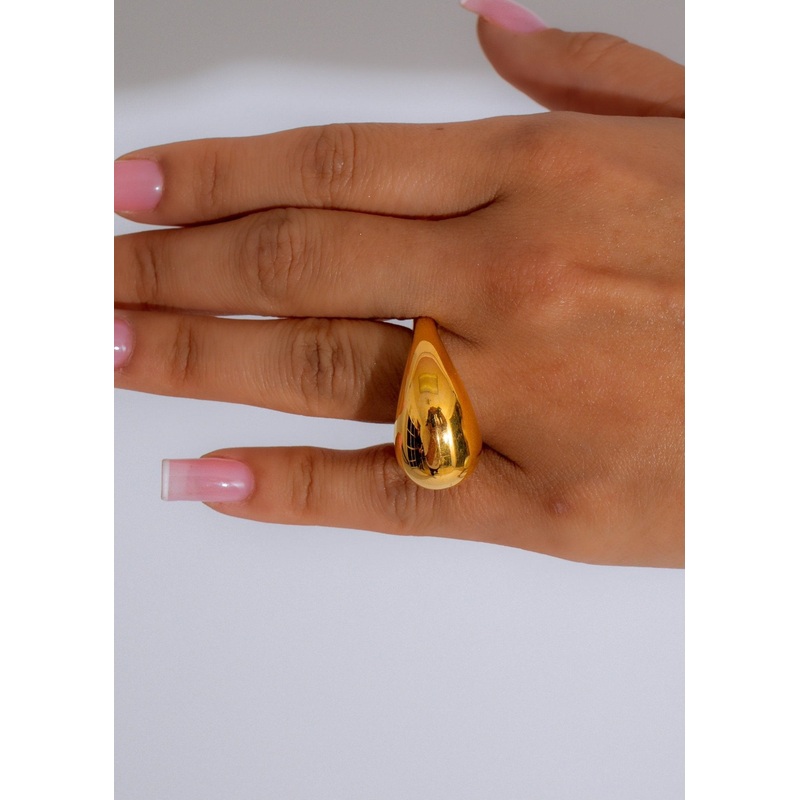 Crescent Hook Ring Gold