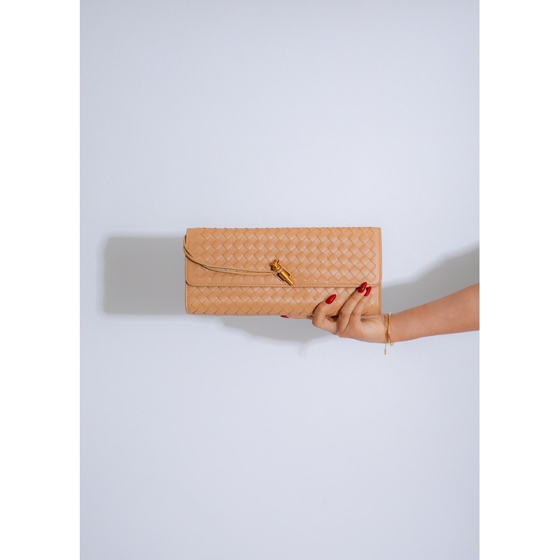 The Woven Grace Clutch Nude