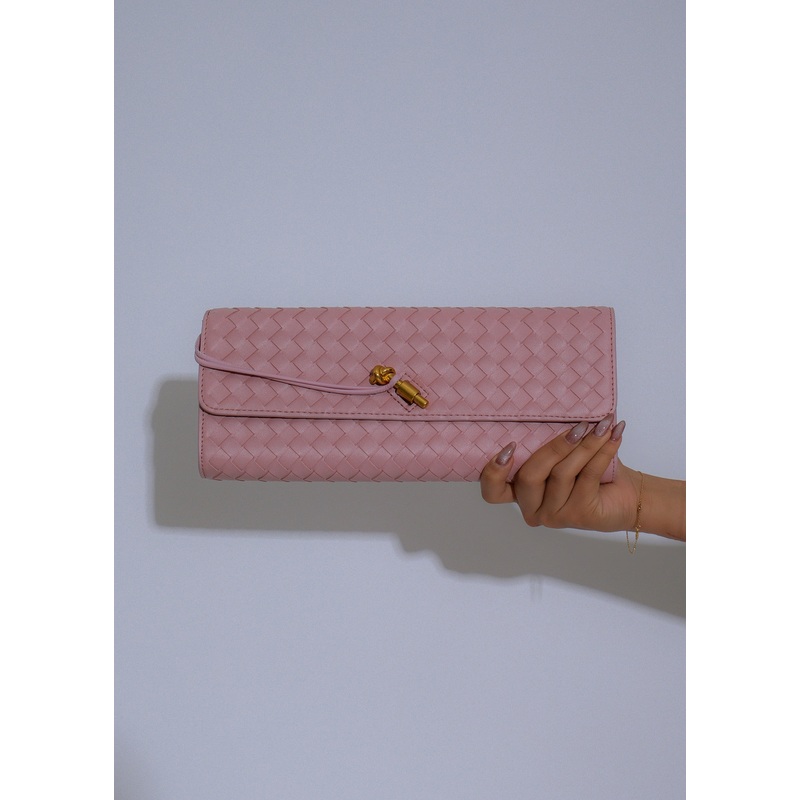 The Woven Grace Clutch Pink
