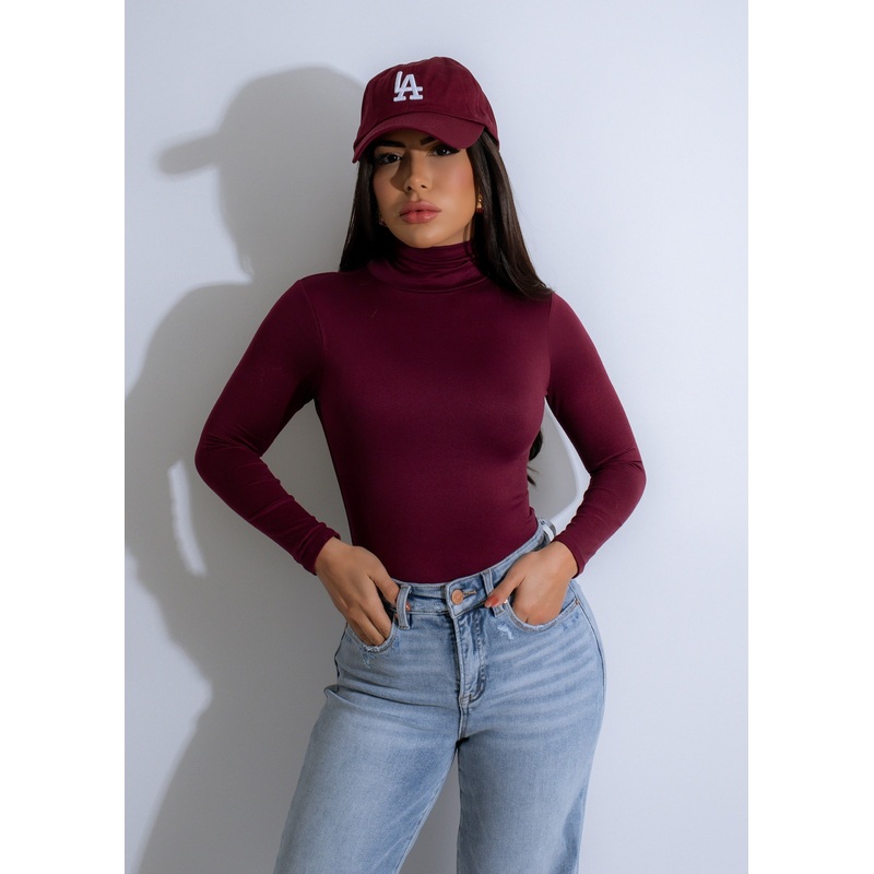 I Got Me Turtleneck Long Top Red