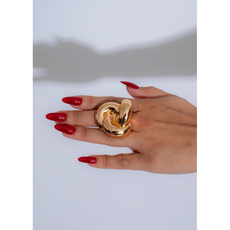 Swirl of Elegance Ring Gold