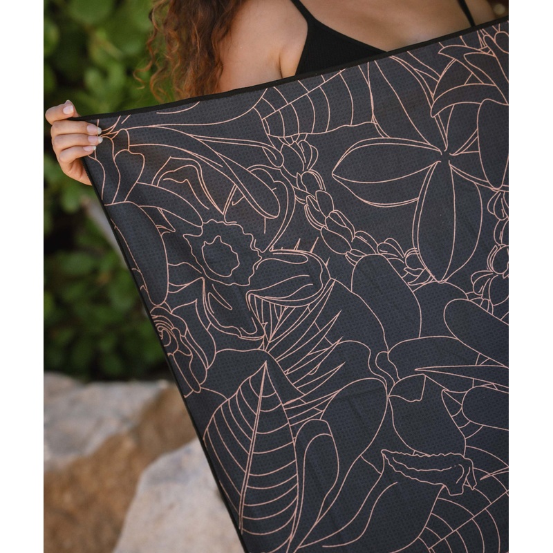 Beach Towel - Ua Body Nahele