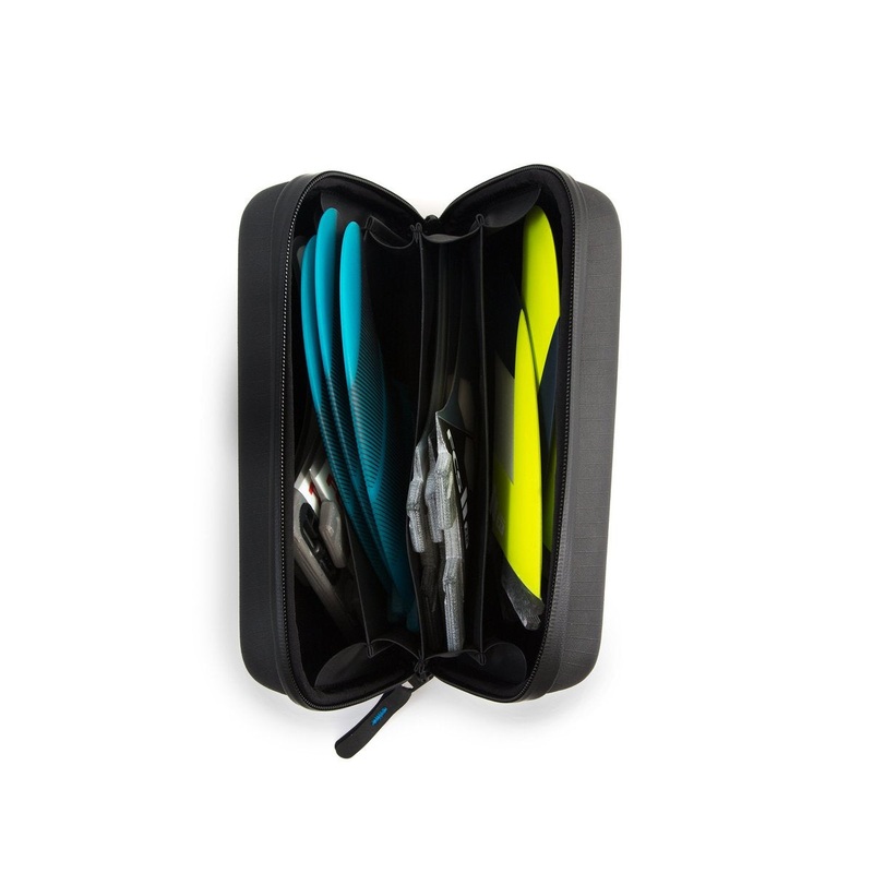 4 FIN CASE