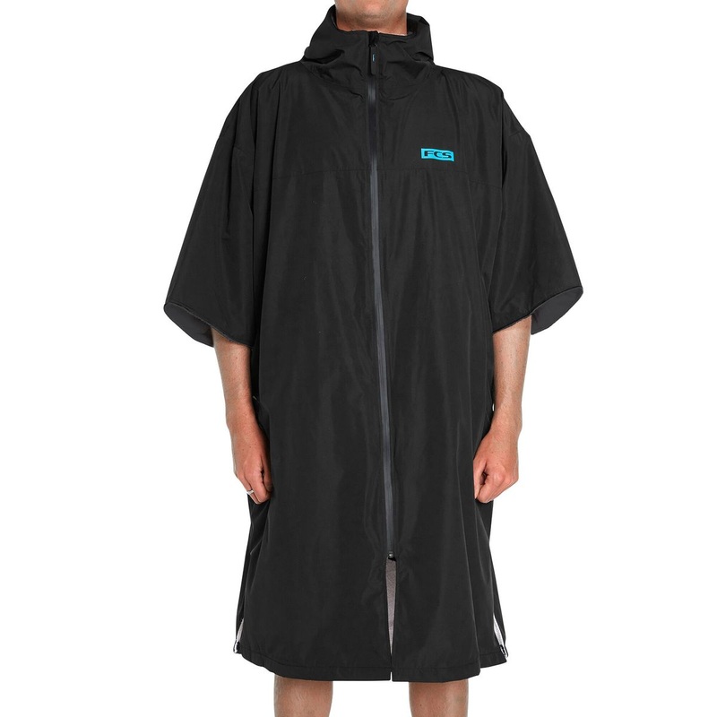 SHELTER ALL WEATHER PONCHO