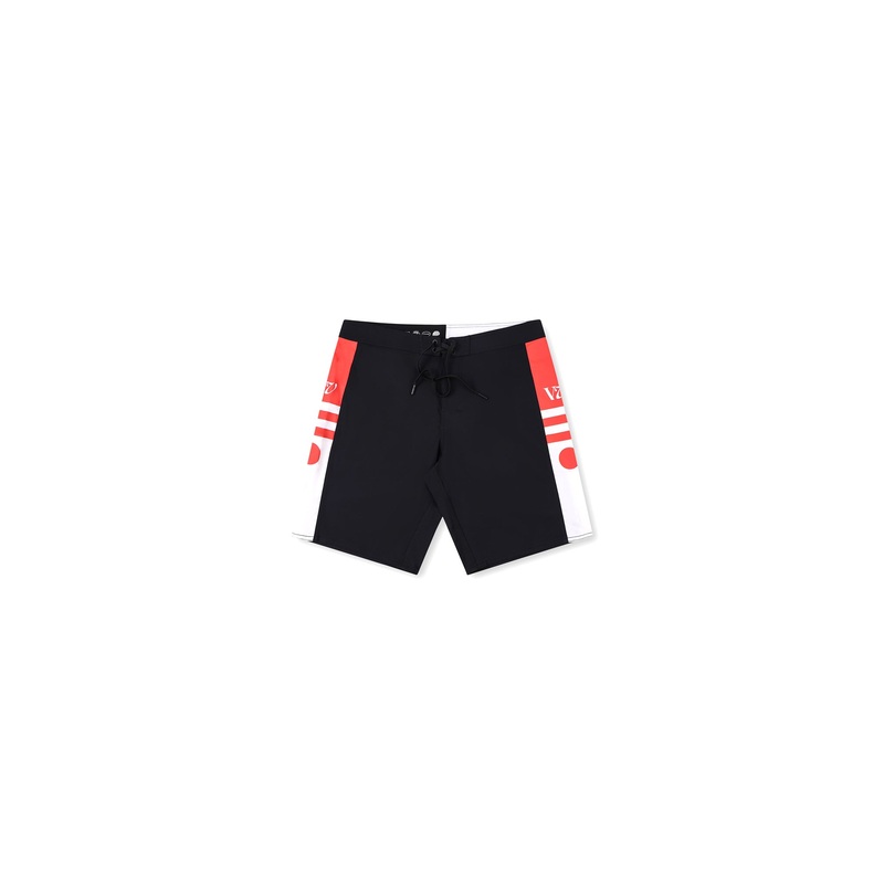 DISCLOSURE 19' HIROTO TRUNK