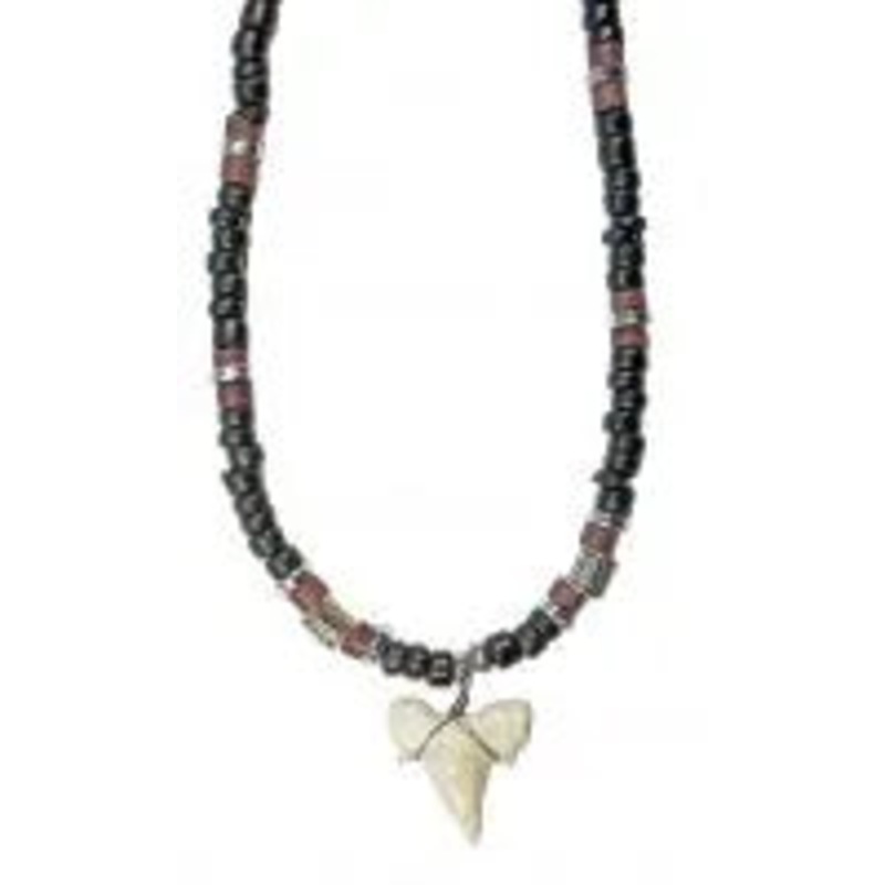 RESIN SHARKS TOOTH CHOKER W/ PINK SHELL CHIP & COCO BEADS
